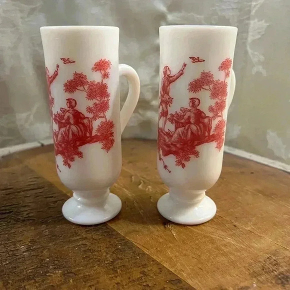 Avon vintage milk glass Demi-tasse cups. Set of  2 -Red - VGUC - Picture 1 of 5